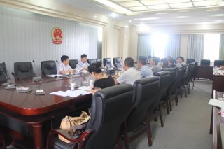 政府領(lǐng)導(dǎo)、企業(yè)代表參加了崇禮新城投資合作協(xié)議討論會